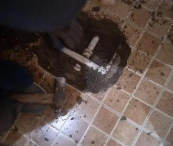 五原卫生间漏水维修公司为您分享下卫生间渗水如何处理及注意事项